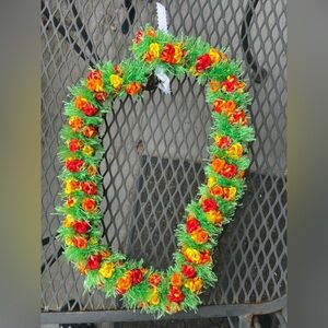 Hawaiian Pikake Style Lei - Rose Bud Lei - Flower Lei